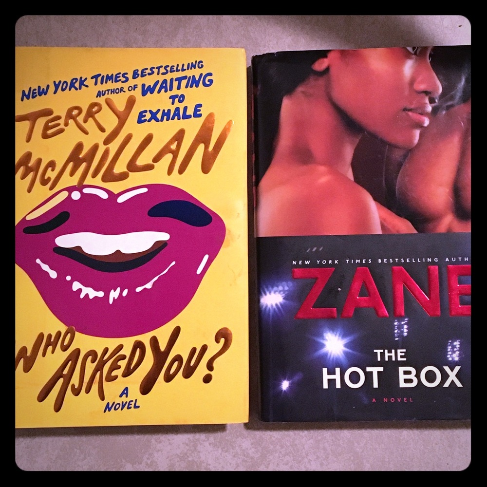 Reading stimulates the mind.